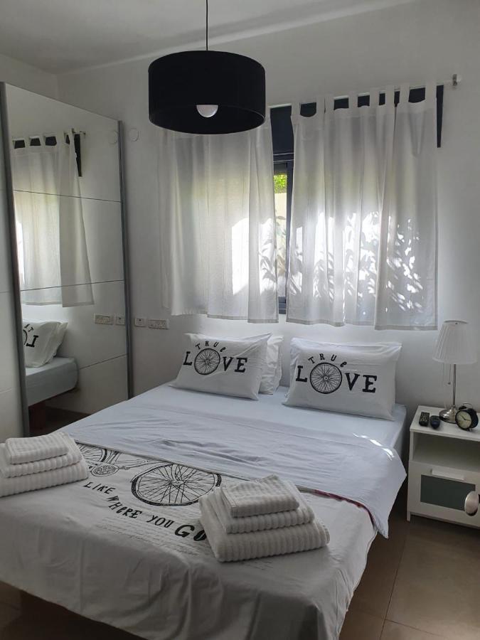הפינה בנחל Apartment Hagoshrim ภายนอก รูปภาพ